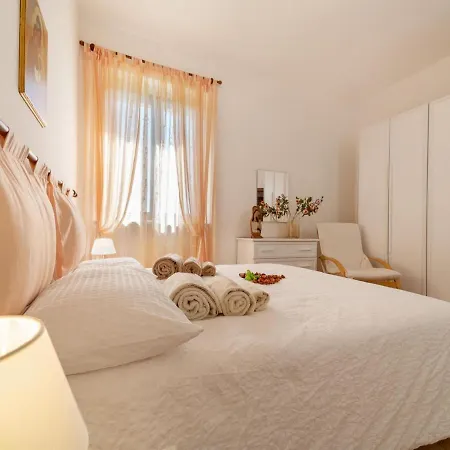 Apartman Attractive In With Garden Sassoferrato