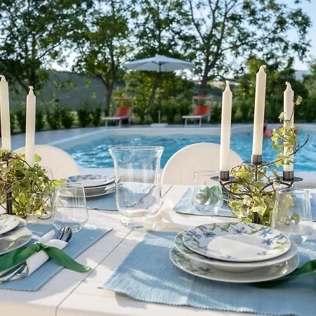 Lejlighed Attractive In With Garden Sassoferrato